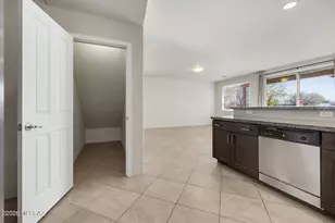 2843 N Silkie Pl, Tucson, AZ 85719 - Photo 16