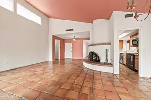 3167 N Willow Creek Dr, Tucson, AZ 85712 - Photo 16