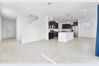 7801 S Walnutview Drive, Tucson, AZ 85757 - Photo 8