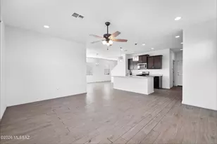 7801 S Walnutview Dr, Tucson, AZ 85757 - Photo 18