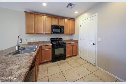 4787 E American Beauty Drive, Tucson, AZ 85756 - Photo 8