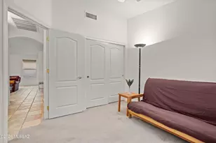 2572 W Bluffs Peak Ct, Tucson, AZ 85742 - Photo 32