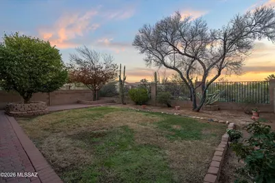 2572 W Bluffs Peak Court, Tucson, AZ 85742 - Photo 40