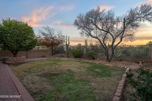 2572 W Bluffs Peak Ct, Tucson, AZ 85742 - Photo 40