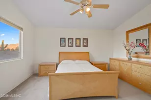 2572 W Bluffs Peak Ct, Tucson, AZ 85742 - Photo 24