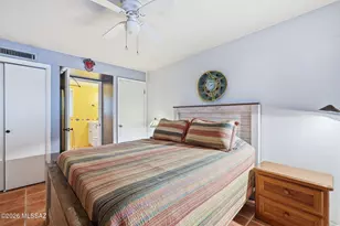 386 S La Canada Dr, Green Valley, AZ 85614 - Photo 10