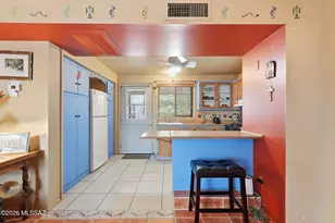 386 S La Canada Dr, Green Valley, AZ 85614 - Photo 14