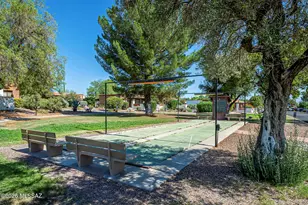 386 S La Canada Dr, Green Valley, AZ 85614 - Photo 18