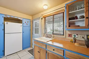 386 S La Canada Dr, Green Valley, AZ 85614 - Photo 6