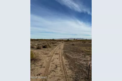 14313 Magee Road #1, Tucson, AZ 85743 - Photo 2