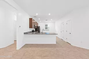 7880 S Ivy Hollow Ave, Tucson, AZ 85757 - Photo 6