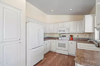 38100 S Rolling Hills Drive, Saddlebrooke, AZ 85739 - Photo 16