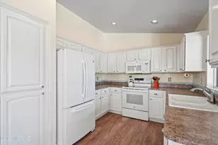 38100 S Rolling Hills Dr, Saddlebrooke, AZ 85739 - Photo 16