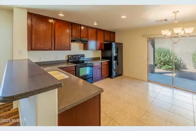 5283 E Desert Straw Lane, Tucson, AZ 85756 - Photo 8