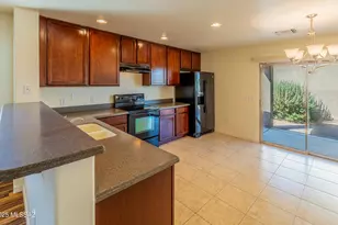 5283 E Desert Straw Ln, Tucson, AZ 85756 - Photo 8