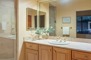 6872 E Desert Wind Ct, Tucson, AZ 85750 - Photo 16