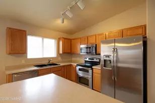 6081 N Applesauce Ct, Tucson, AZ 85741 - Photo 4