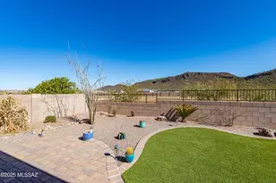9800 N Saguaro Breeze Way, Marana, AZ 85653 - Photo 6