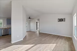 14980 W Avra Valley Rd, Marana, AZ 85653 - Photo 12