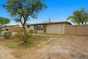 8365 E Louise Dr, Tucson, AZ 85730 - Photo 10