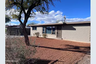 8365 E Louise Drive, Tucson, AZ 85730 - Photo 2