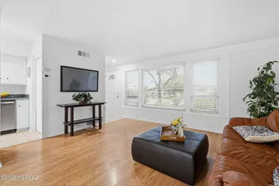 8365 E Louise Drive, Tucson, AZ 85730 - Photo 10