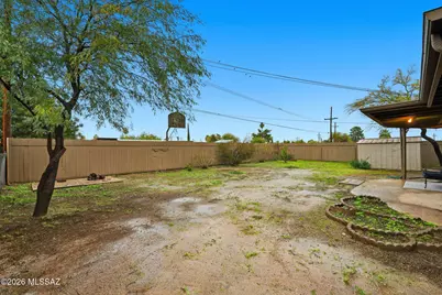 8365 E Louise Drive, Tucson, AZ 85730 - Photo 32