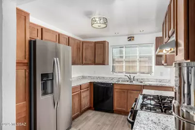 2233 N Isabel Boulevard, Tucson, AZ 85712 - Photo 10