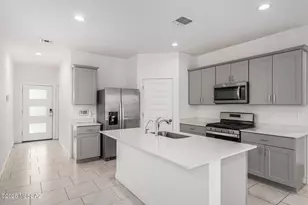 12711 E Joffroy Dr, Vail, AZ 85641 - Photo 8