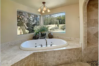 10451 E Plumeria Road, Tucson, AZ 85749 - Photo 6