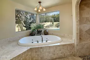 10451 E Plumeria Rd, Tucson, AZ 85749 - Photo 6