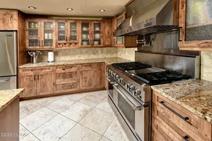 10451 E Plumeria Rd, Tucson, AZ 85749 - Photo 16