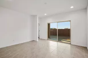 9810 N Solstice Ave, Tucson, AZ 85743 - Photo 6