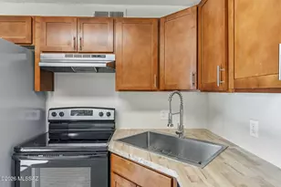 1657 W Circle B Dr, Tucson, AZ 85713 - Photo 28