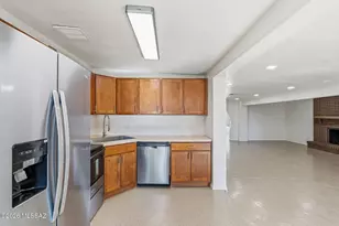 1657 W Circle B Dr, Tucson, AZ 85713 - Photo 26