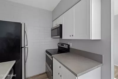 5570 E Hampton Street #211, Tucson, AZ 85712 - Photo 6