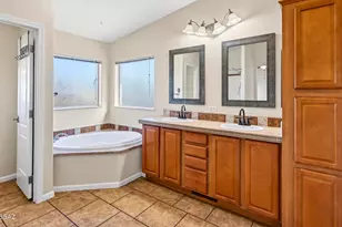 9941 S Big Thunder Dr, Vail, AZ 85641 - Photo 10