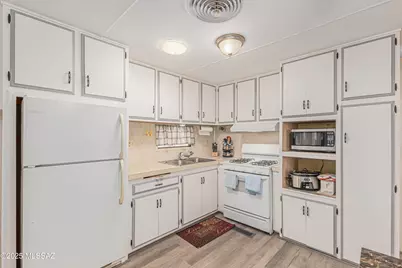 5000 E Grant Road #46, Tucson, AZ 85712 - Photo 2