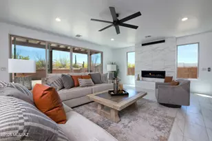 2025 W Spotted Toad Ct, Tucson, AZ 85704 - Photo 2