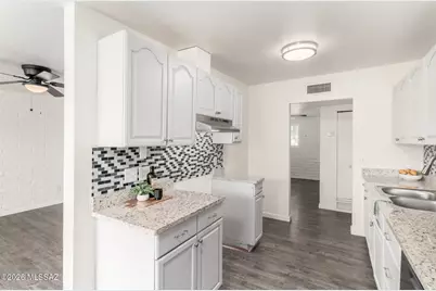 6501 E Brooks Drive, Tucson, AZ 85730 - Photo 8