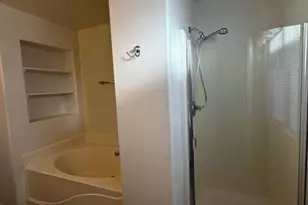 7831 E Sabino Hollow Ct, Tucson, AZ 85750 - Photo 8