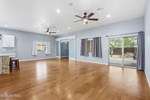 2642 S Falcon View Dr, Tucson, AZ 85713 - Photo 6