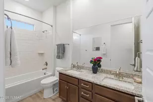 10720 N Iron Peak Dr, Tucson, AZ 85742 - Photo 32