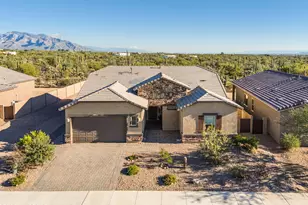 10720 N Iron Peak Dr, Tucson, AZ 85742 - Photo 2