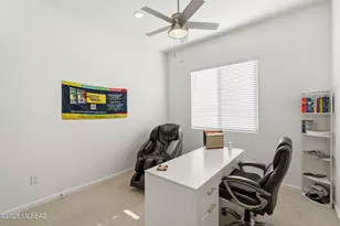 10720 N Iron Peak Dr, Tucson, AZ 85742 - Photo 28