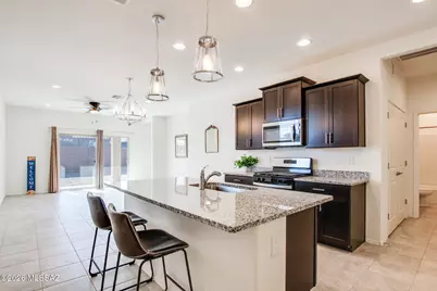 11835 W Charismatic Drive, Marana, AZ 85653 - Photo 12