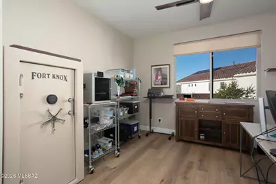 1438 E Quartzite Way, Green Valley, AZ 85614 - Photo 18