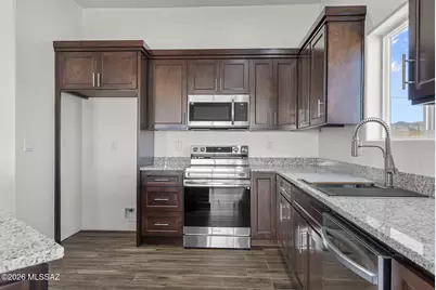 1825 Via Nueva Zelandia, Rio Rico, AZ 85648 - Photo 8