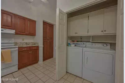 8563 N Candlewood Loop, Tucson, AZ 85704 - Photo 12