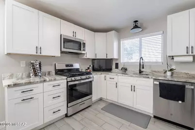 6700 S Iberia Avenue, Tucson, AZ 85757 - Photo 4